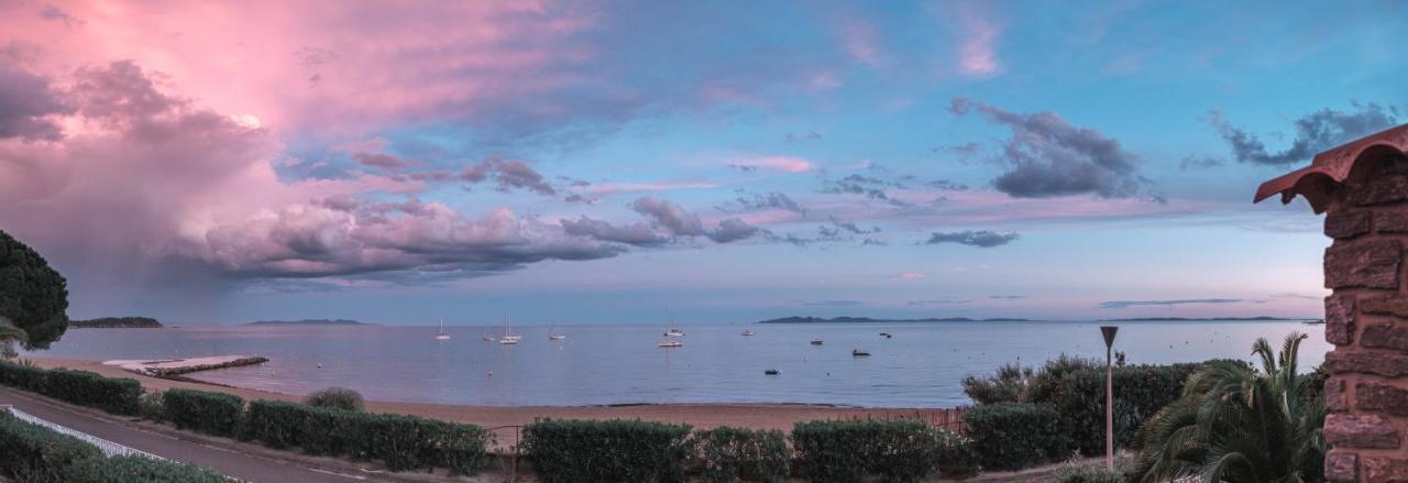 Meuble Tourisme 4*, Les Pieds Dans L'Eau, Villa Las Palmeras La Londe-les-Maures ภายนอก รูปภาพ